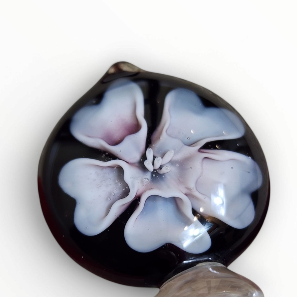 Elegant Blown Art Glass Floral Wine Bottle Stopper - Picture 2 of 3